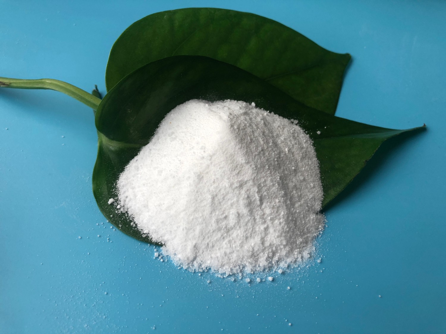 元明粉是無(wú)水硫酸鈉嗎？